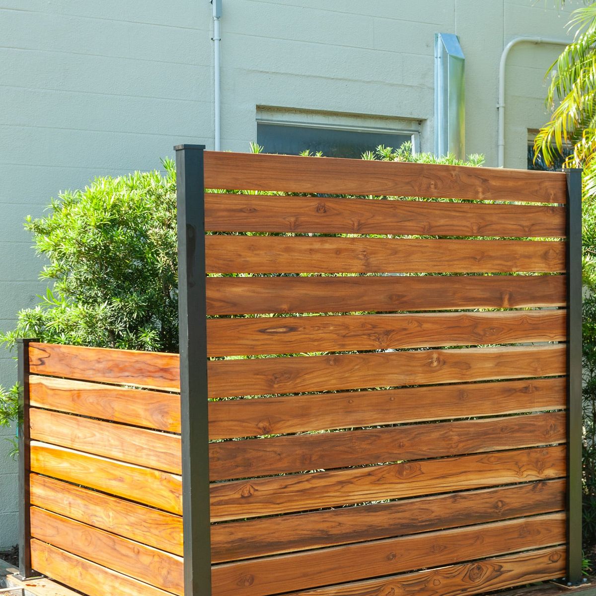 WPC FENCE PANEL WOOD TEXTURE CLASSIC TEAK 90MM product photo
