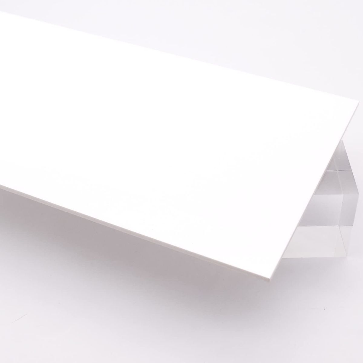 1/4" WHITE PLEXI 8' X 4' (CH) product photo