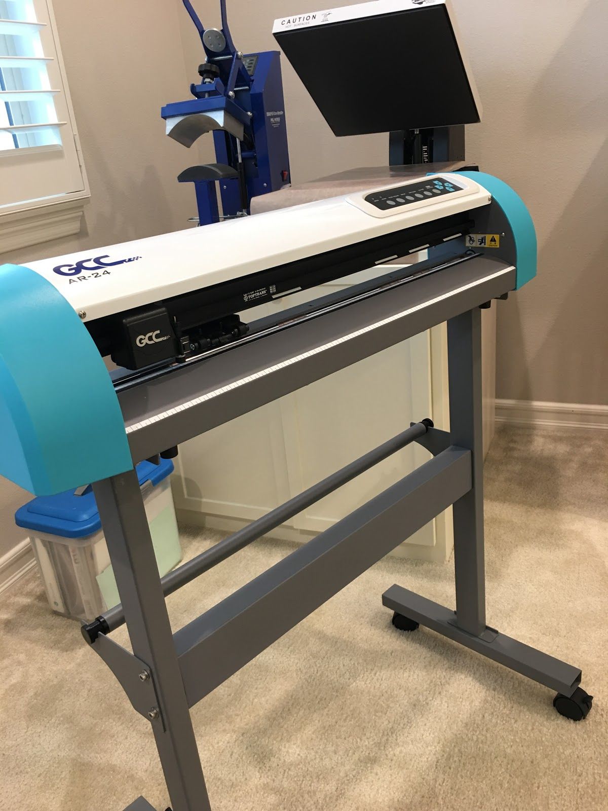 AR-24 PLOTTER, WITH STAND product preview