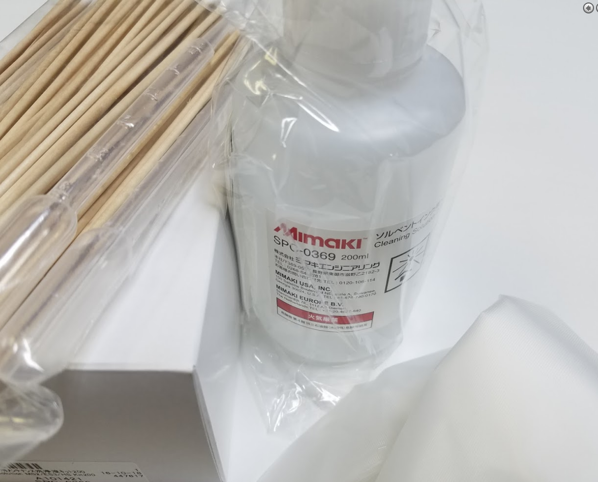 MAINTENANCE LIQUID 14KIT ..CLEANING SOLUTION 200ML product photo