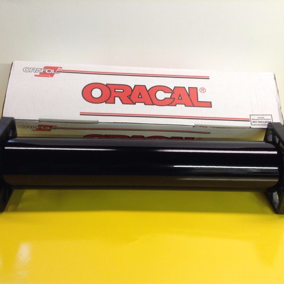 ORACAL 651-24-070, BLACK 24" product preview