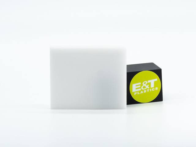 1/8" WHITE PLEXI 8' X 4" (US) product preview